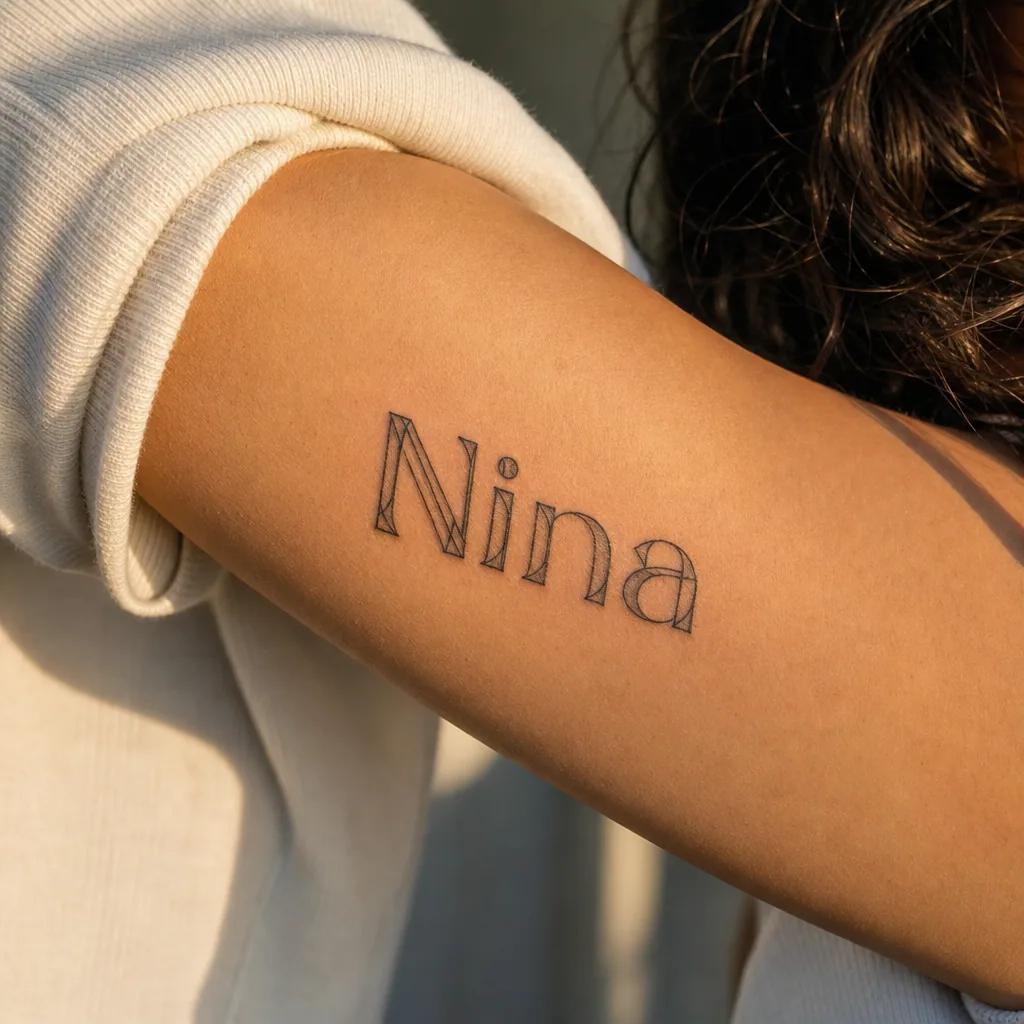 idée tatouage prénom prénom géométrique